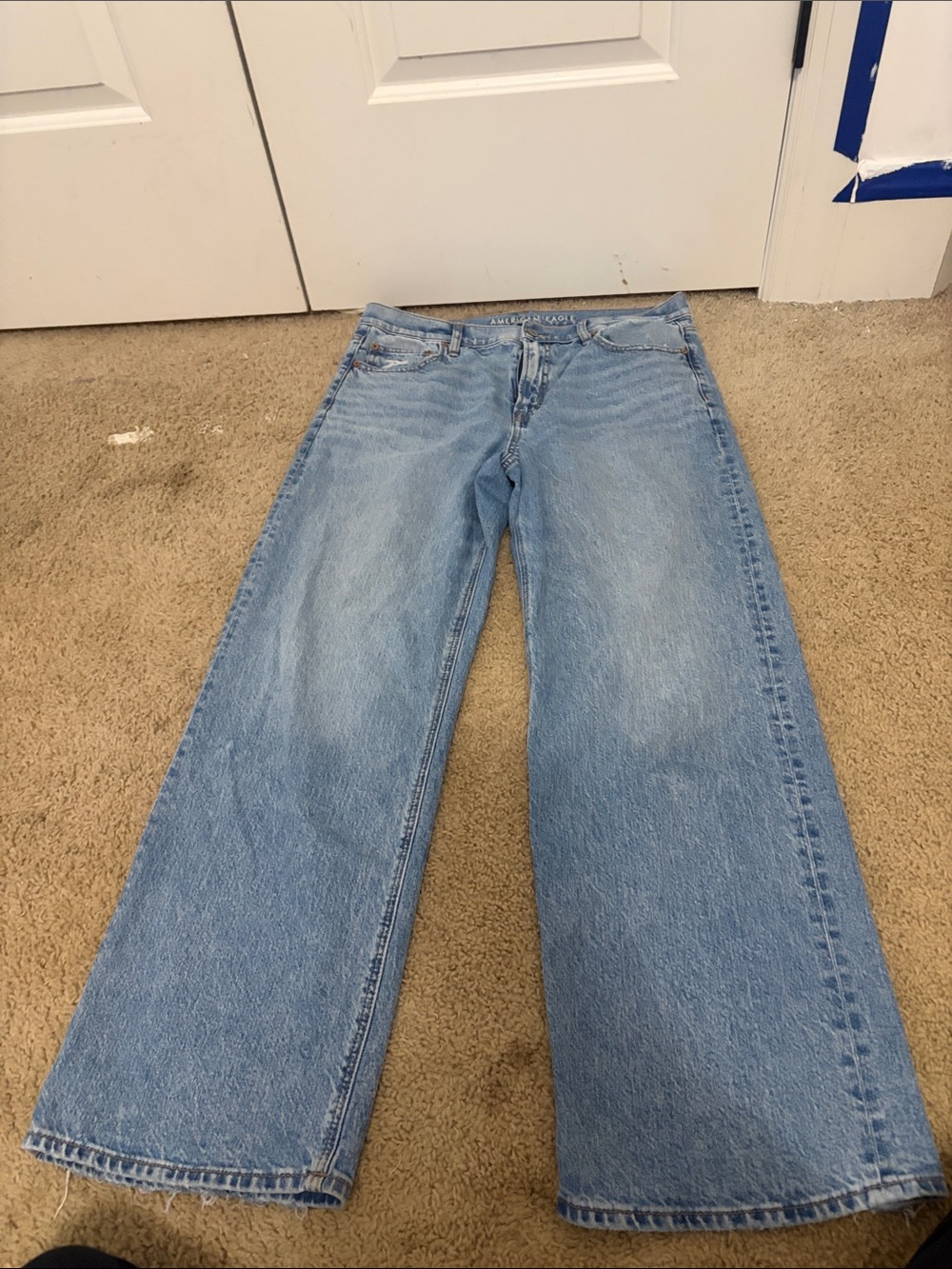 American Eagle Outfitters Light Blue Straight-Leg Women's Jeans